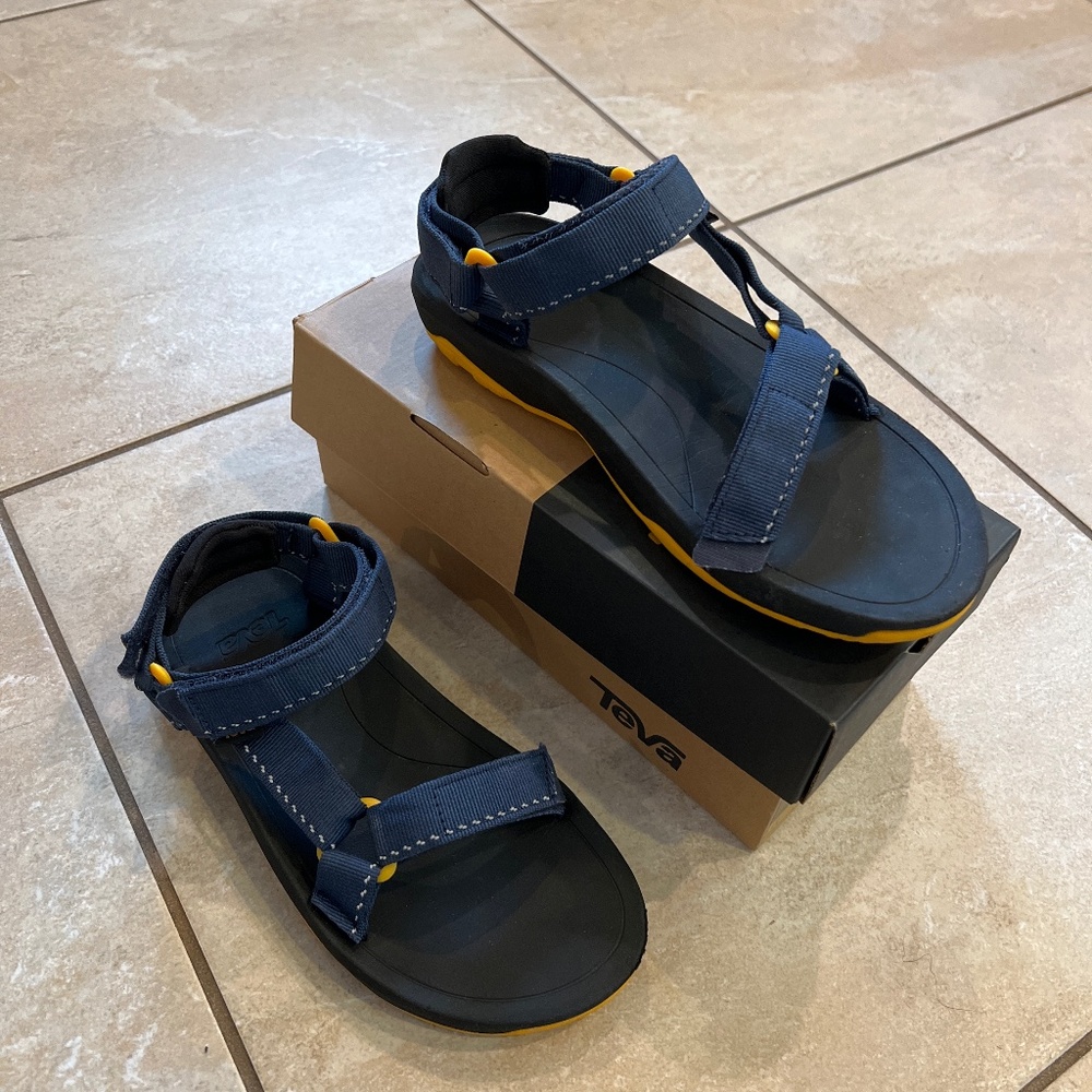 Teva sandals youth